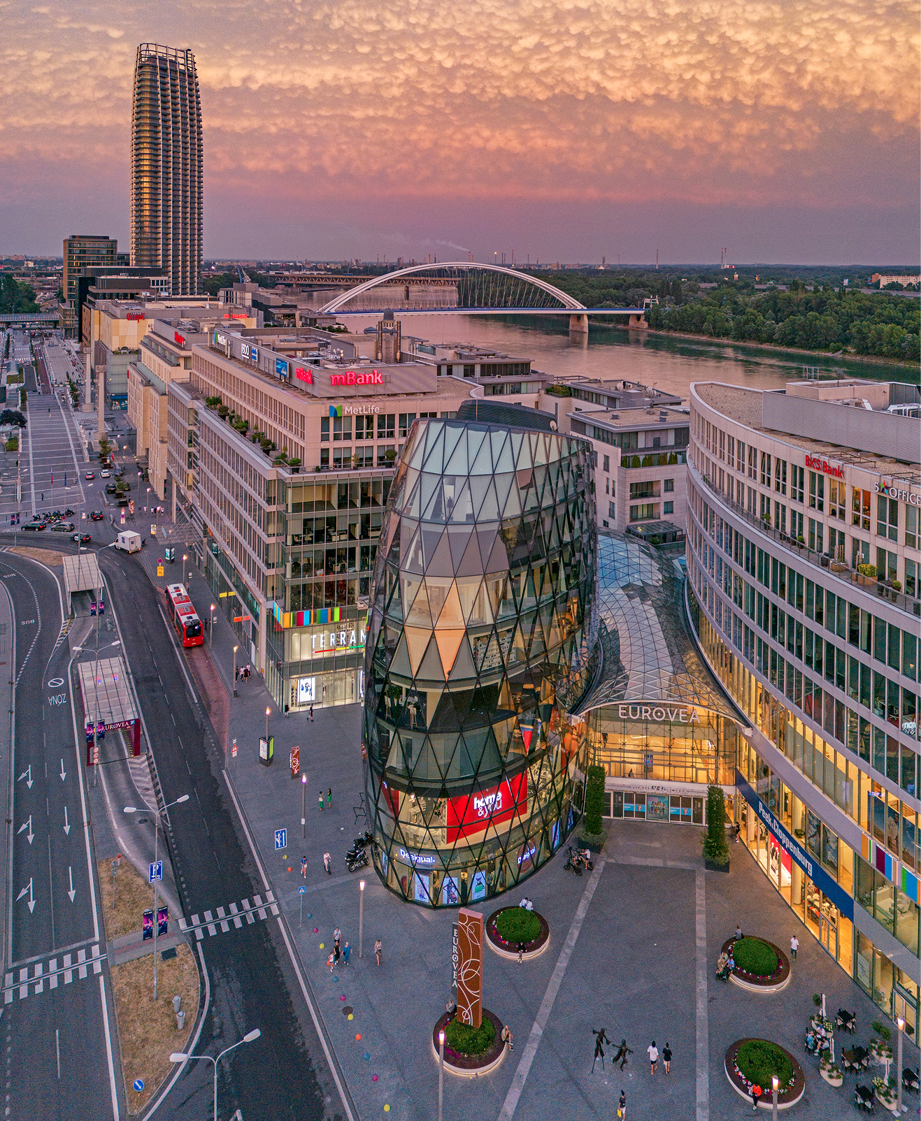 KOMFORT A NEOBMEDZENÉ MOŽNOSTI
